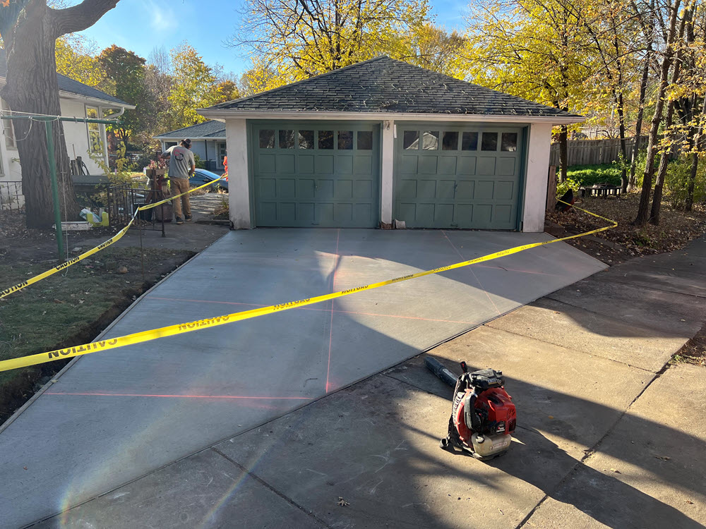 Poured concrete driveway in Minneapolis MN by Creative Concrete Inc Poured concrete driveway in Minneapolis MN by Creative Concrete Inc